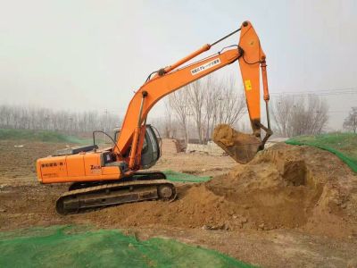 保定市出租zx230-6履帶式挖掘機_工程機械設(shè)備租賃最.