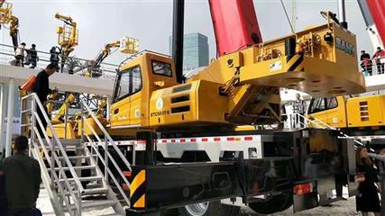 上海青浦華丹路吊車出租樓層吊裝嘉松中路叉車出租搬廠